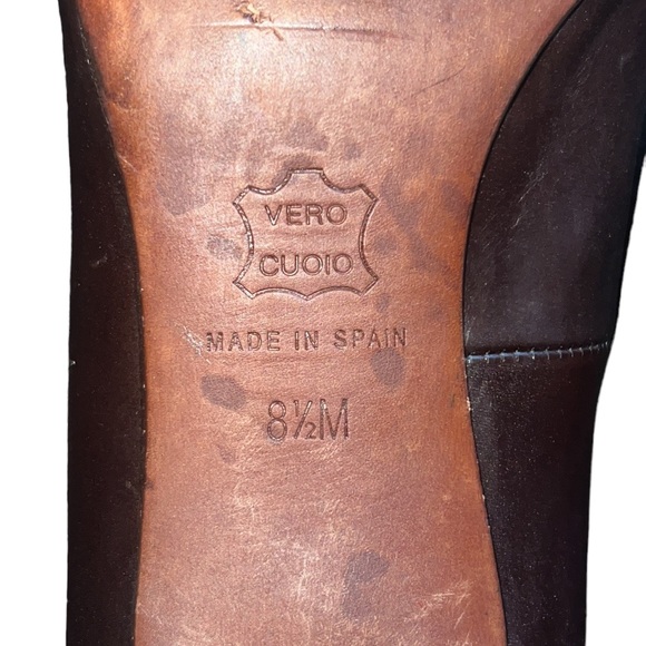 Donald J. Pliner Brown Heels - Picture 15 of 15